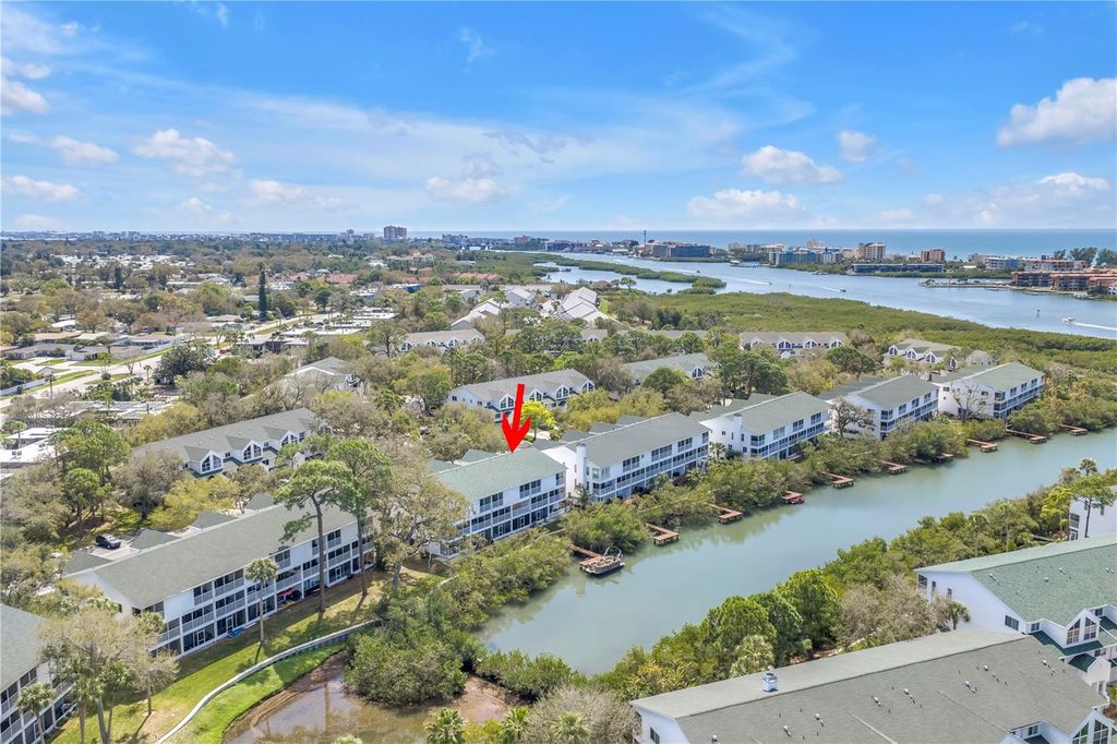 Image 71 of property listing at 9948 INDIAN KEY TRAIL 17, Seminole, FL 33776