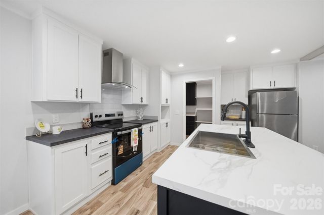 4184 Maple Trail, Morganton, NC 28655