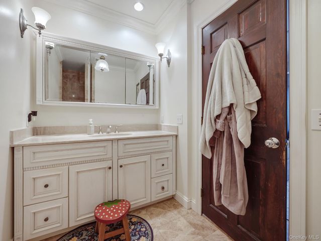 3483 Fenimore Avenue, Mohegan Lake, NY 10547