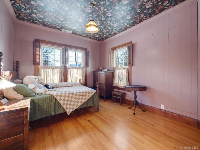 3483 Fenimore Avenue, Mohegan Lake, NY 10547