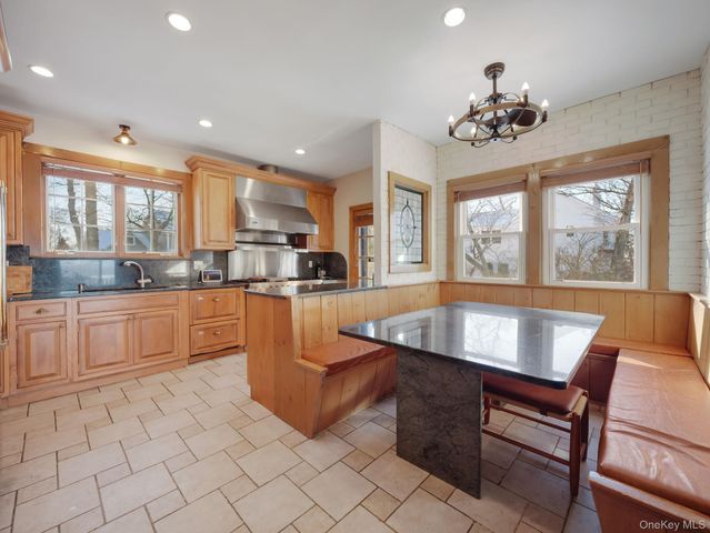 3483 Fenimore Avenue, Mohegan Lake, NY 10547