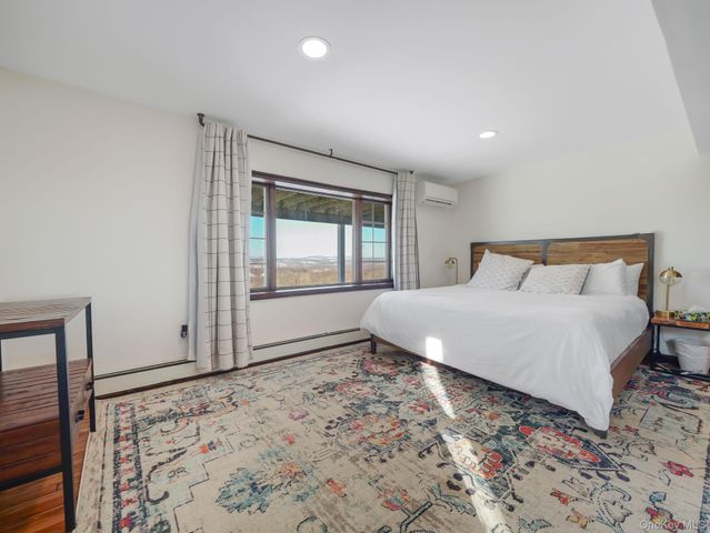 3483 Fenimore Avenue, Mohegan Lake, NY 10547