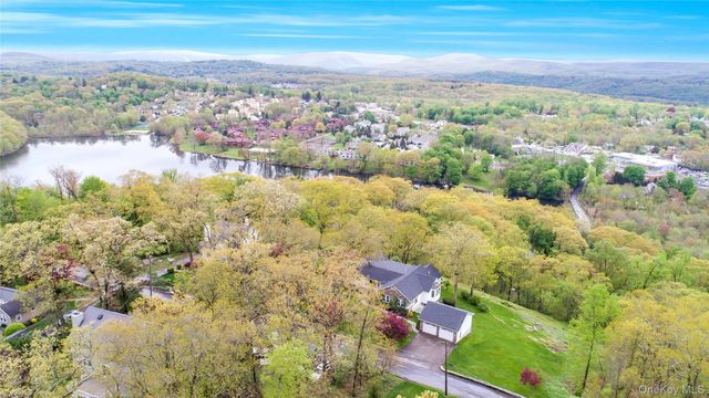 3483 Fenimore Avenue, Mohegan Lake, NY 10547