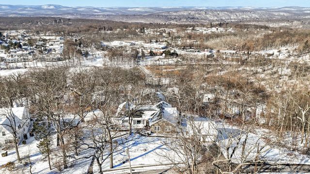 3483 Fenimore Avenue, Mohegan Lake, NY 10547