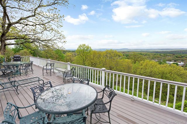 3483 Fenimore Avenue, Mohegan Lake, NY 10547