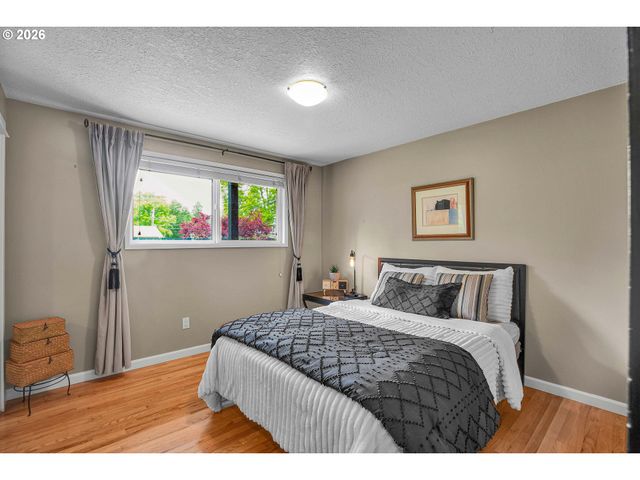 17014 Se WILEY Way, Milwaukie, OR 97267