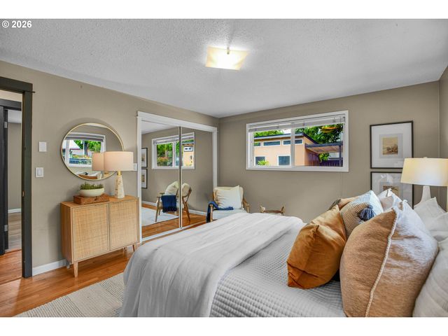 17014 Se WILEY Way, Milwaukie, OR 97267