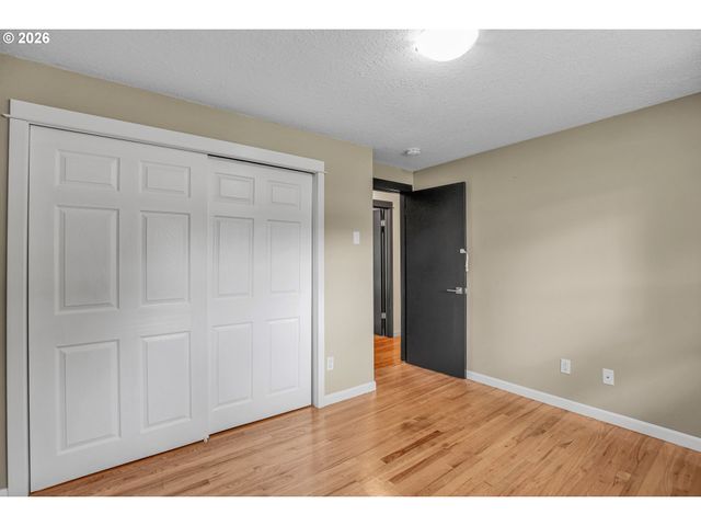 17014 Se WILEY Way, Milwaukie, OR 97267