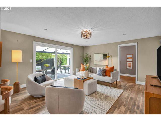 17014 Se WILEY Way, Milwaukie, OR 97267