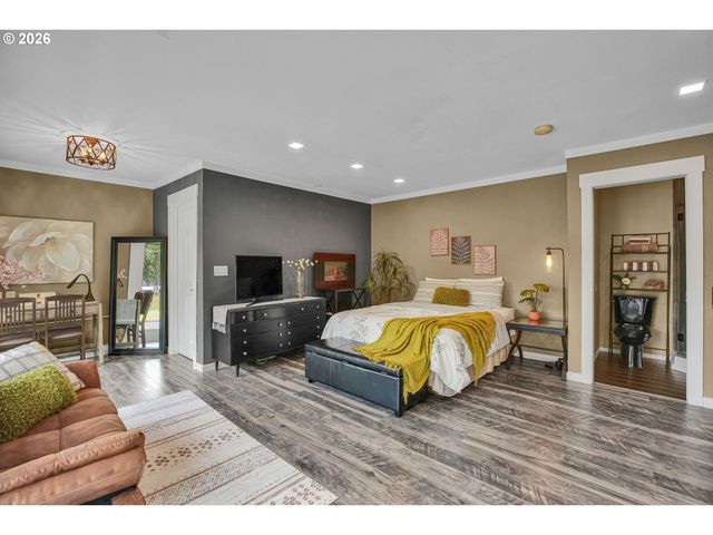 17014 Se WILEY Way, Milwaukie, OR 97267