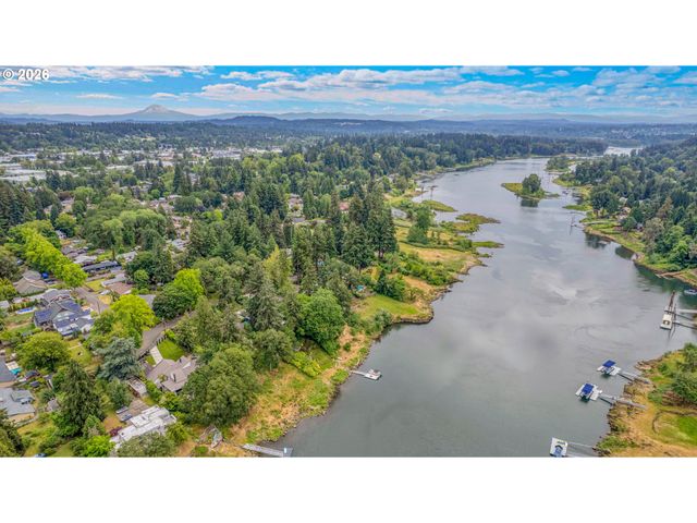 17014 Se WILEY Way, Milwaukie, OR 97267