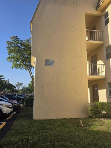 8400 Sunrise Lakes Boulevard 107, Sunrise, FL 33322