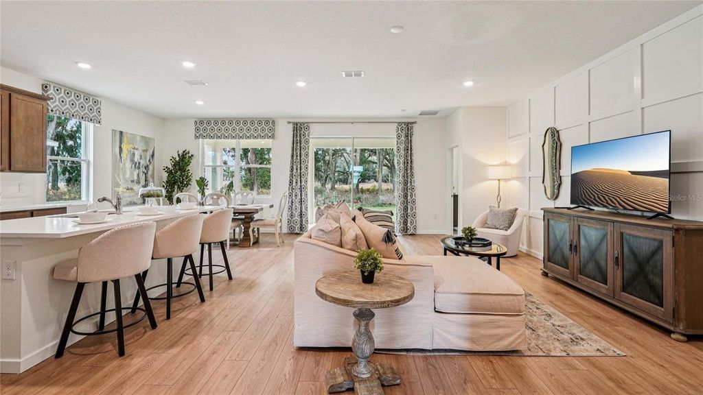 Image 3 of property listing at 8189 IVES PLACE, Wildwood, FL 34785