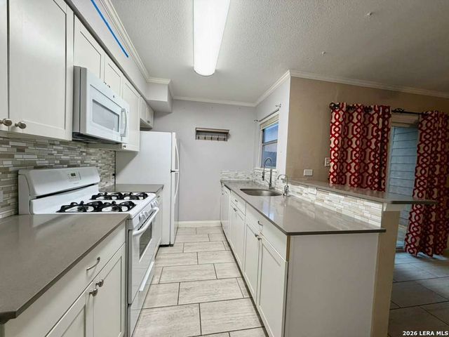 7322 Oak Manor, San Antonio, TX 78229