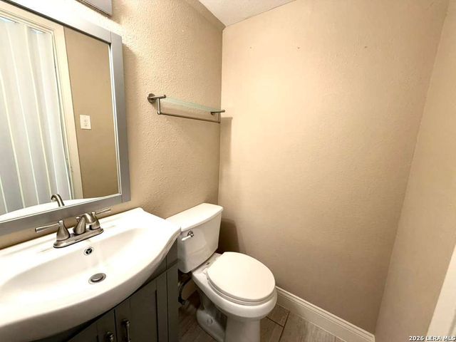 7322 Oak Manor, San Antonio, TX 78229