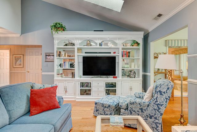 466 Country Club Dr., Pawleys Island, SC 29585
