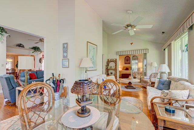 466 Country Club Dr., Pawleys Island, SC 29585
