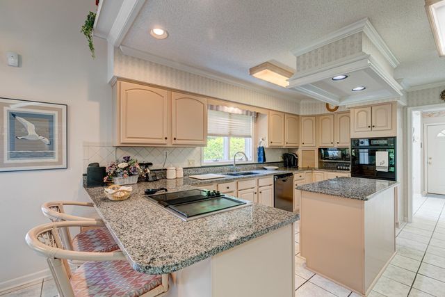 466 Country Club Dr., Pawleys Island, SC 29585