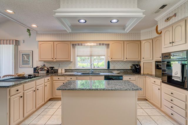 466 Country Club Dr., Pawleys Island, SC 29585