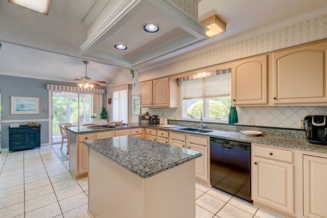 466 Country Club Dr., Pawleys Island, SC 29585