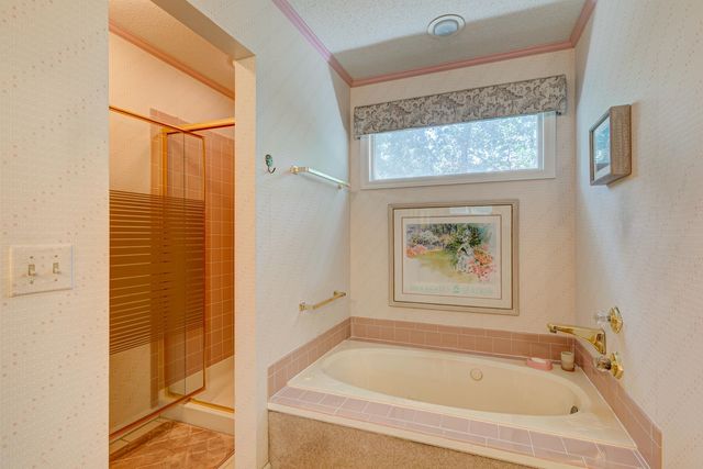466 Country Club Dr., Pawleys Island, SC 29585