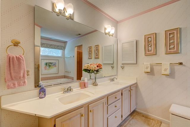466 Country Club Dr., Pawleys Island, SC 29585