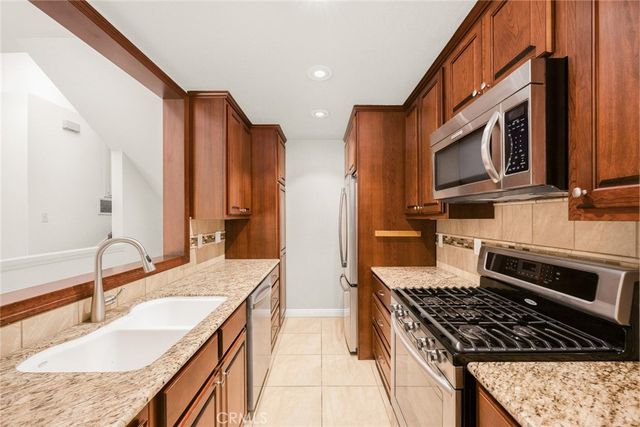1206 Walnut Grove, Rosemead, CA 91770