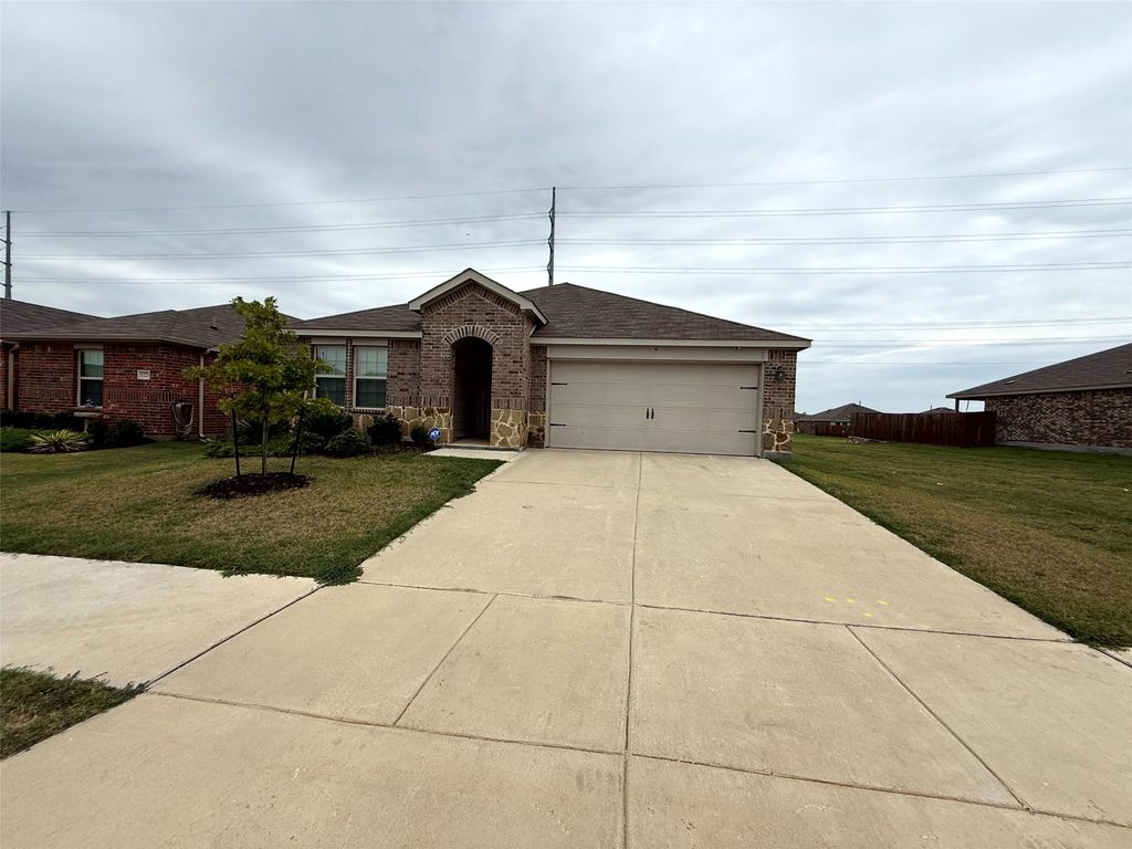 1225 Briar Drive, Denton, TX 76207