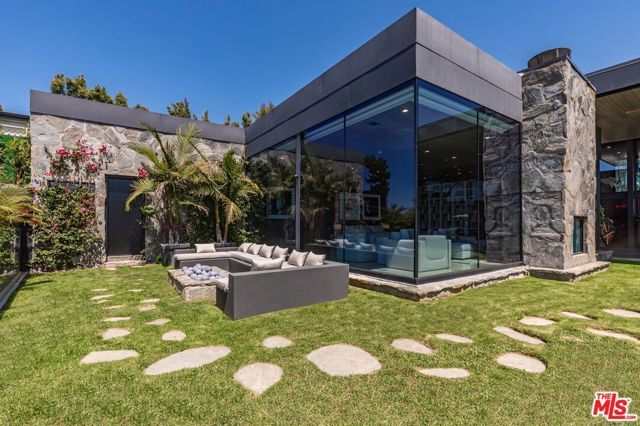 630 Clinton Place, Beverly Hills, CA 90210
