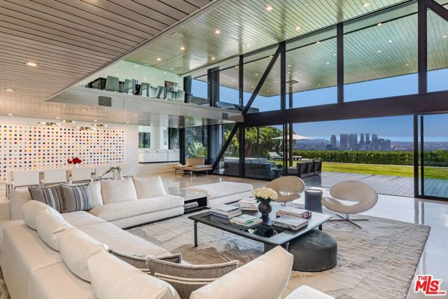 630 Clinton Place, Beverly Hills, CA 90210