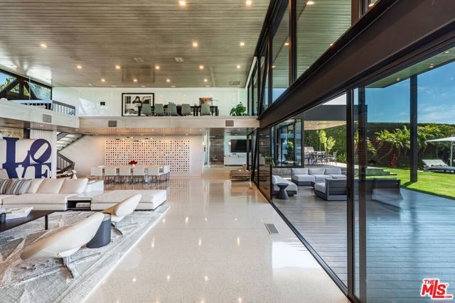 630 Clinton Place, Beverly Hills, CA 90210