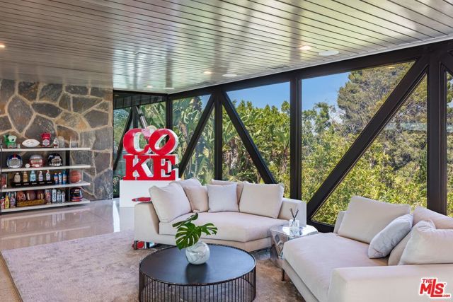 630 Clinton Place, Beverly Hills, CA 90210