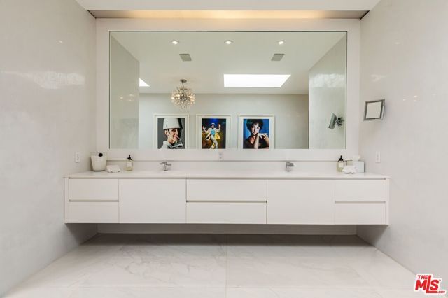 630 Clinton Place, Beverly Hills, CA 90210