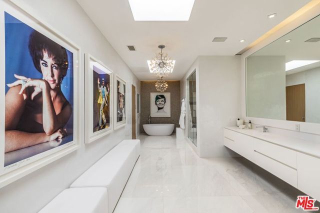 630 Clinton Place, Beverly Hills, CA 90210
