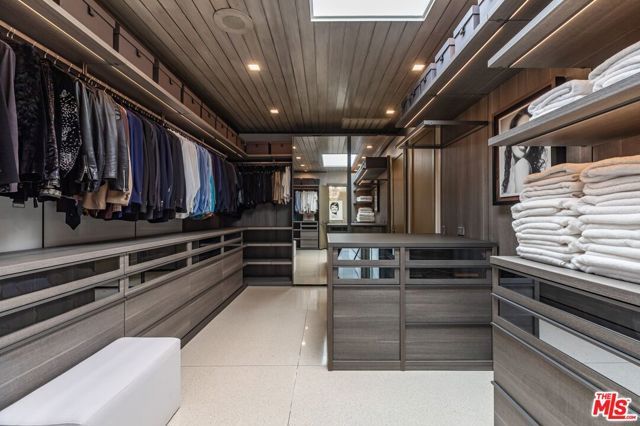 630 Clinton Place, Beverly Hills, CA 90210