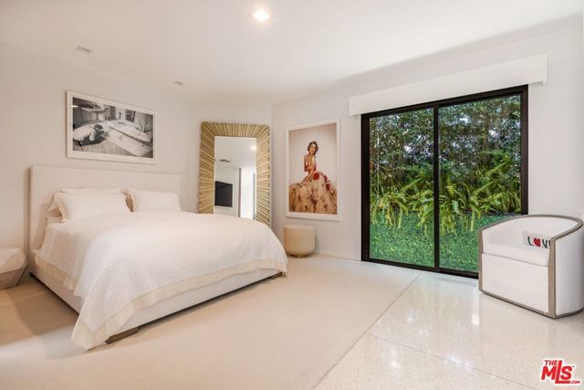 630 Clinton Place, Beverly Hills, CA 90210