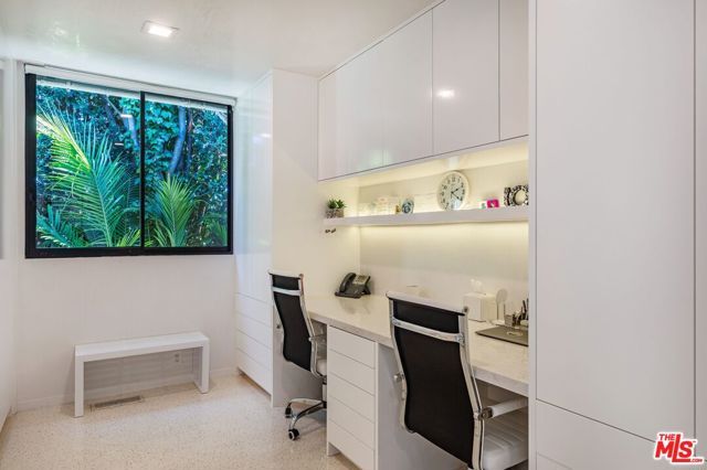 630 Clinton Place, Beverly Hills, CA 90210