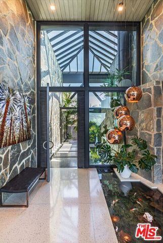 630 Clinton Place, Beverly Hills, CA 90210