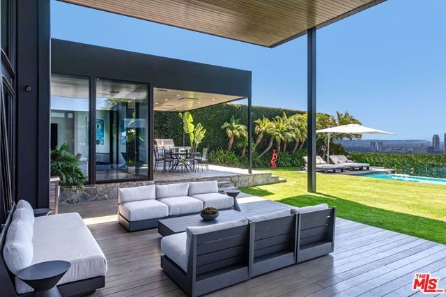 630 Clinton Place, Beverly Hills, CA 90210