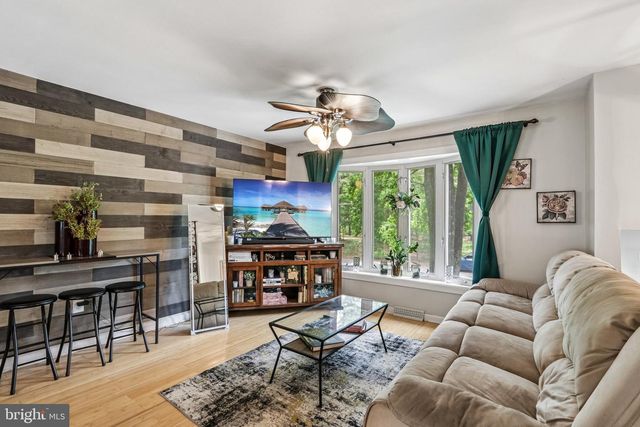 207 NAVAJO TRL, Browns Mills, NJ 08015
