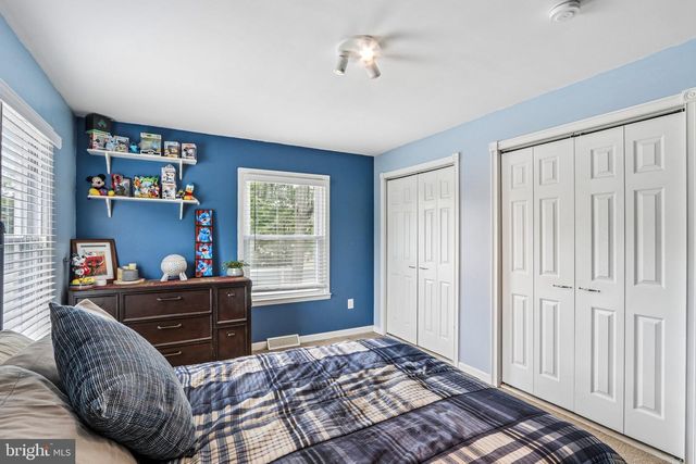 207 NAVAJO TRL, Browns Mills, NJ 08015