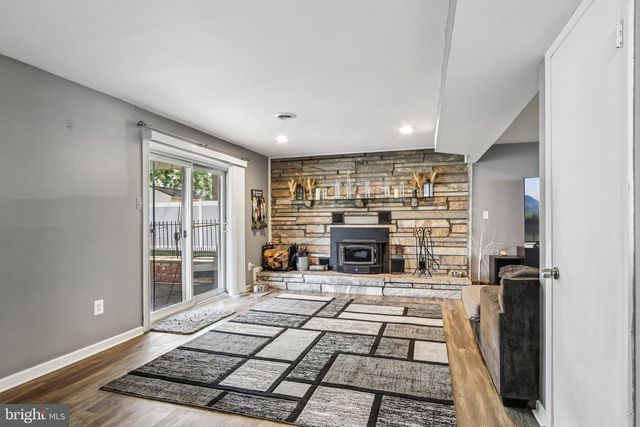 207 NAVAJO TRL, Browns Mills, NJ 08015