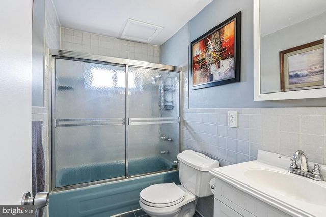 207 NAVAJO TRL, Browns Mills, NJ 08015
