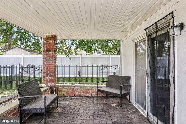 207 NAVAJO TRL, Browns Mills, NJ 08015