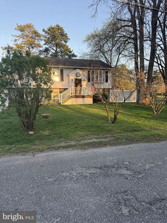 207 NAVAJO TRL, Browns Mills, NJ 08015