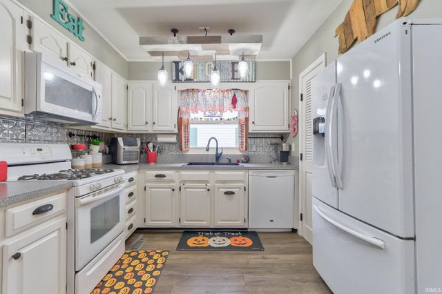 2214 Jefferson Avenue, Evansville, IN 47714