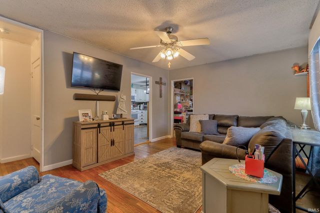 2214 Jefferson Avenue, Evansville, IN 47714