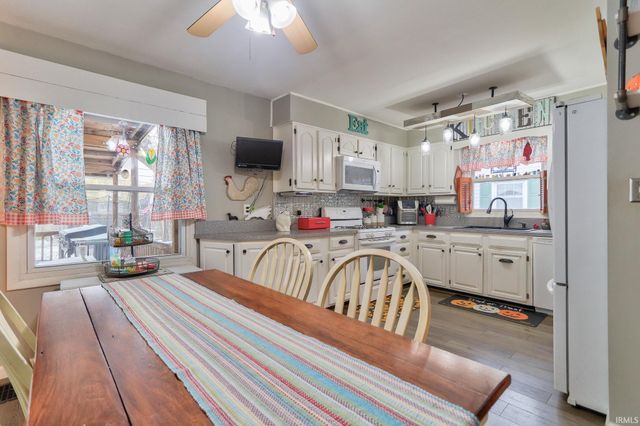 2214 Jefferson Avenue, Evansville, IN 47714