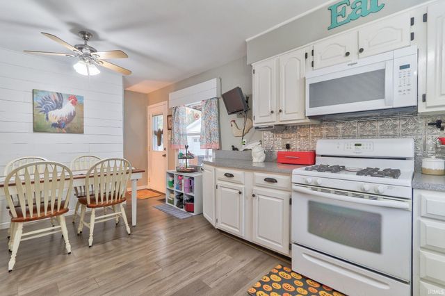 2214 Jefferson Avenue, Evansville, IN 47714