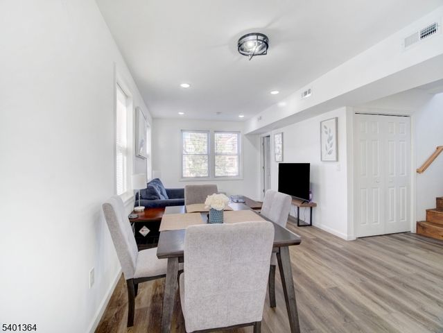 76 Amherst St, East Orange City, NJ 07018